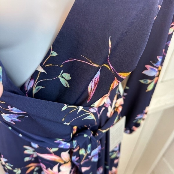 NWT NEW Eliza J Women’s Dress Size 2 Navy Floral Pattern Faux Wrap 3/4 Sleeves - Picture 11 of 15